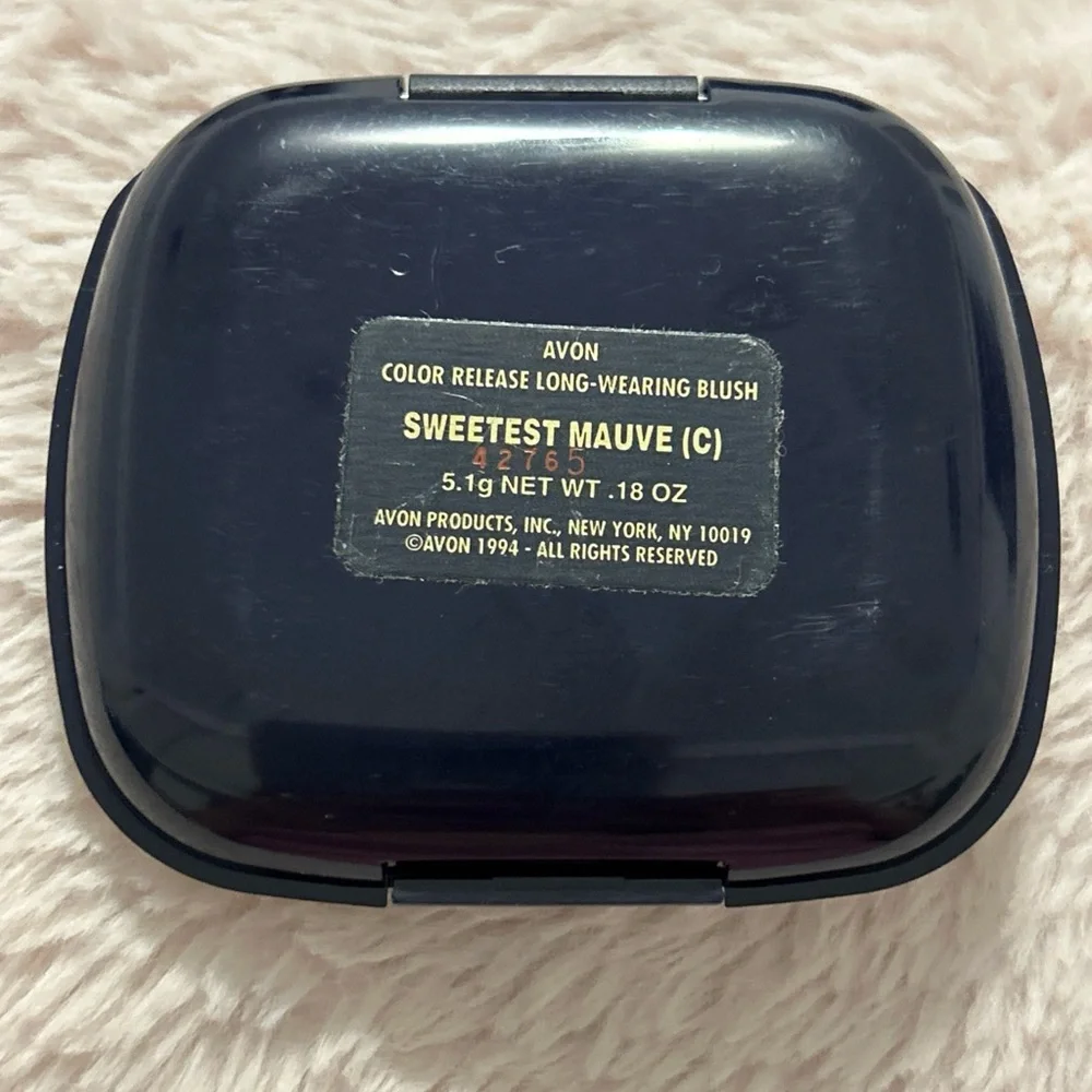 Vintage Avon True Color Release Long Wearing Blush Sweetest Mauve .18 oz 1995